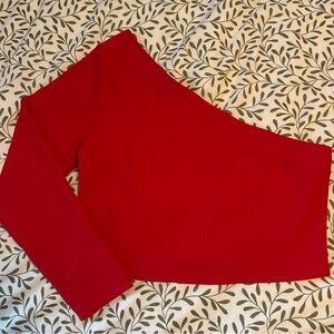 Abercrombie & Fitch Vibrant One sleeve crop top